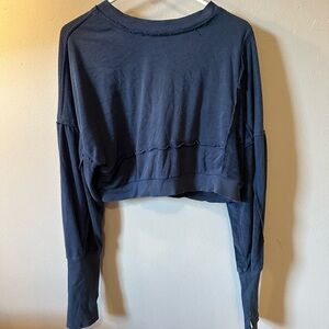 FP Movement navy cropped sweatshirt 💙